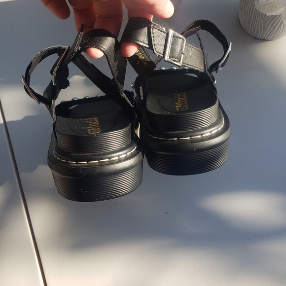 MUDD Chunky Platform Studded Sandals - Picture 6 of 9